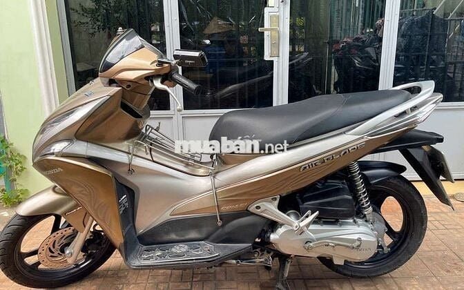 Honda Airblade 110 Fi Nâu bạc đã sử dụng
