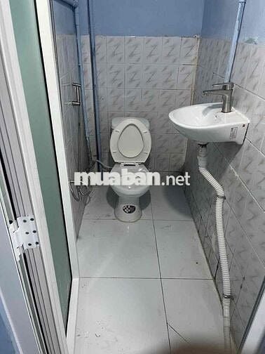 Nhà cho thuê 4*17,3m hẻm 17 Đồng Đen- Trường Chinh