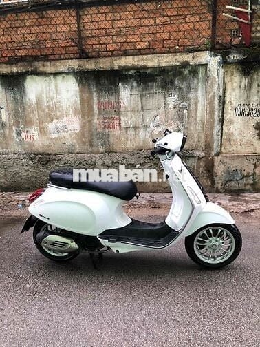 Piaggio Vespa 2016. máy zin nguyên bản siu êm đẹp
