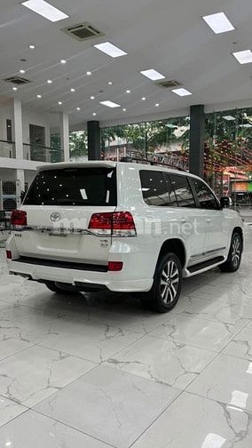 Land Cruiser 4.6 V8, sản xuất 2019 xe đẹp xuất sắc. Giá cực tốt.