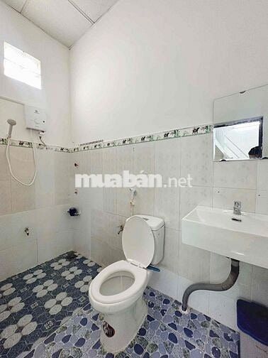 Cho thuê phòng trọ nhận 4 người rộng 50m2 ngay ĐH Hutech - Hồng Bàng