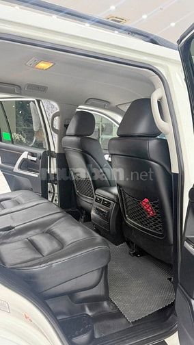 Land Cruiser 4.6 V8, sản xuất 2019 xe đẹp xuất sắc. Giá cực tốt.
