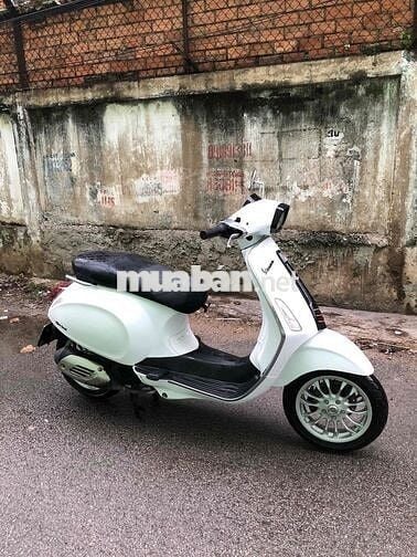 Piaggio Vespa 2016. máy zin nguyên bản siu êm đẹp