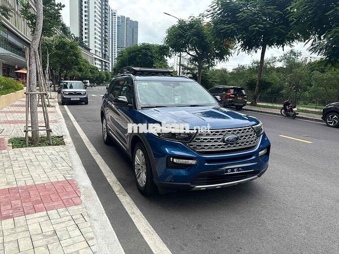 Ford Explorer 2022 Xanh 25.000 km