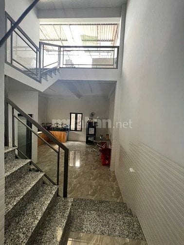 Bán nhà riêng 2 tầng 169,5m² hẻm 3 Hùng Vương, Buôn Hồ, sổ hồng