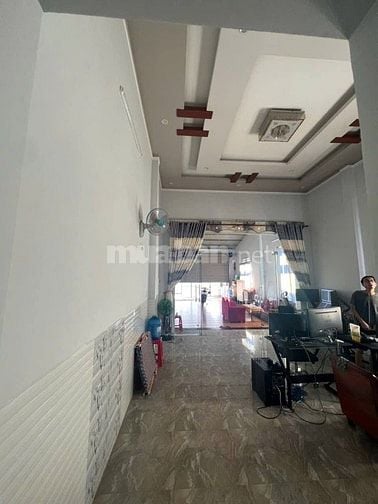 Bán nhà riêng 2 tầng 169,5m² hẻm 3 Hùng Vương, Buôn Hồ, sổ hồng