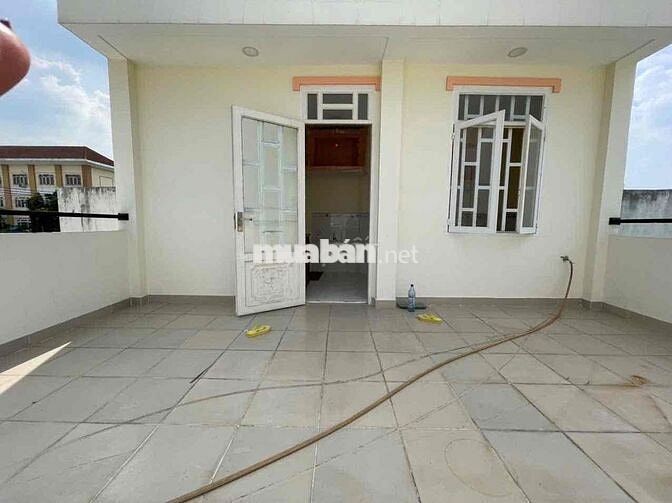 CHÍNH CHỦ CHO THUÊ NHÀ MAI HẮC ĐẾ Q8 3PN 2Wc