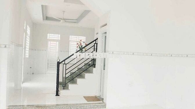 NHÀ GẦN NGÃ TƯ THỦ ĐỨC, HẺM TẢI ĐƯỜNG LÊ VĂN CHÍ. 2TẦNG 2PN 4WC