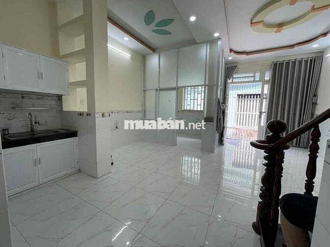 CHÍNH CHỦ CHO THUÊ NHÀ MAI HẮC ĐẾ Q8 3PN 2Wc
