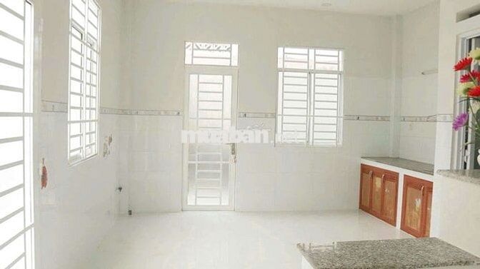 NHÀ GẦN NGÃ TƯ THỦ ĐỨC, HẺM TẢI ĐƯỜNG LÊ VĂN CHÍ. 2TẦNG 2PN 4WC