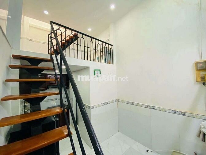 Bán nhà 15m2, 3 lầu, Nguyễn Văn Công P3 Gò Vấp, chỉ 1.xx tỷ