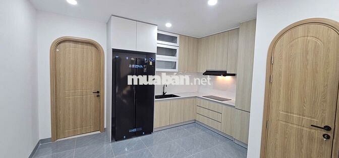 NHÀ NGAY VINCOM - HẺM TRƯỚC NHÀ 5M - FULL NỘI THẤT - GIÁ 4.95 TỶ