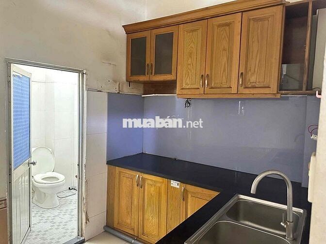 Bán nhà hẻm 6m. 3 tầng. sân thượng. 40m2. sàn 120. chỉ 3.65tỷ