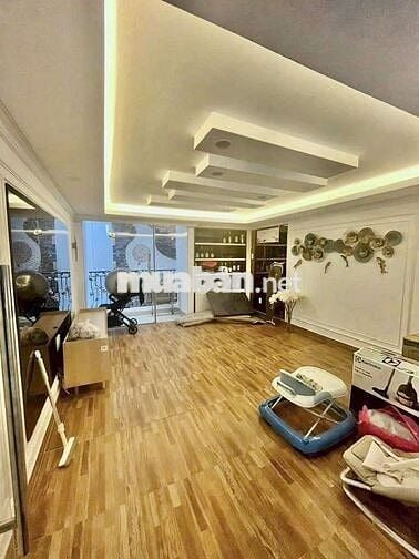 Nhà 1 Trệt 4 Lầu 5PN 6WC 4x20m Mặt Tiền Đường Số Phường Tân Quy