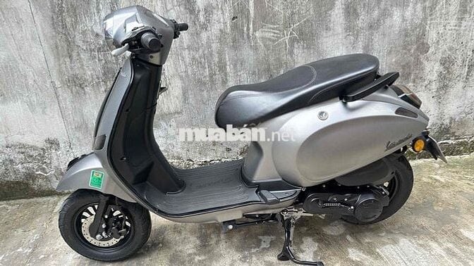 Xe máy Vespa 50cc Victoria Xám