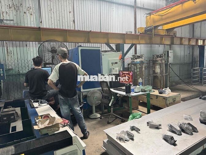TUYỂN 10 NAM LĐPT LẮP BẢN LỀ OTO VĨNH PHÚ 26