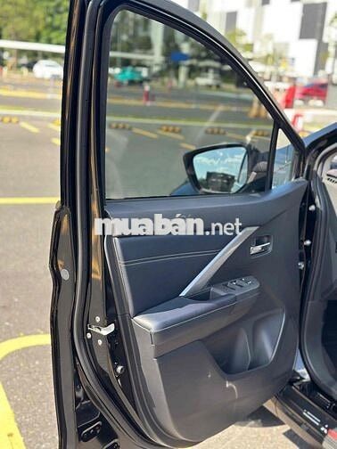 Mitsubishi Xpander Cross 2024 Đen 17.500 km