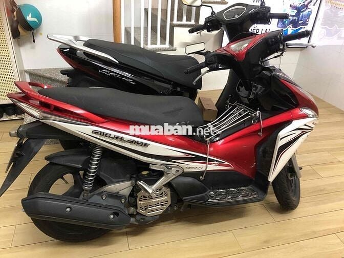 Honda Air Blade 110 Đỏ trắng đen