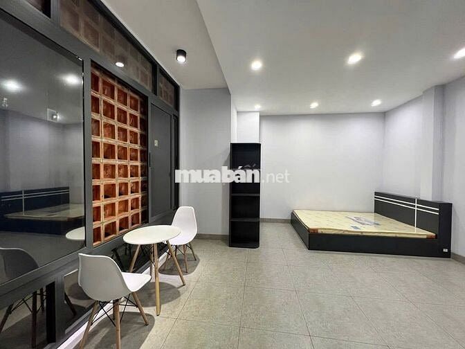 35m²Studio Ban công rộng thoáng-Full nội thất-Gần Văn Lang Công Nghiệp