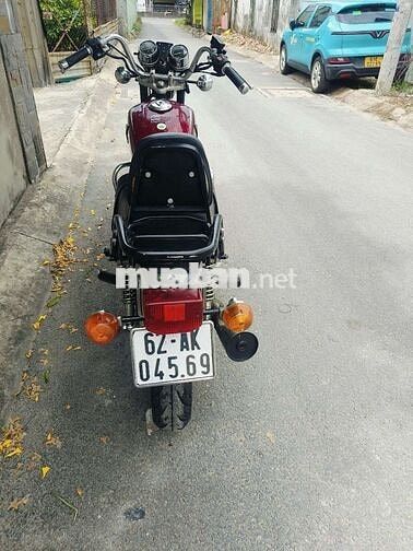 Honda Master 125 côn tay màu Đỏ