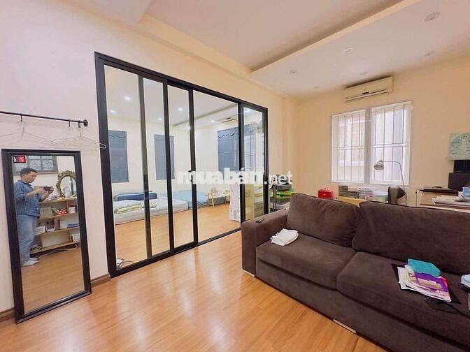 💥 Hiếm Có! Nhà 5PN Nguyễn Văn Cừ 70m - Rộng Đẹp, Giá Chỉ 12 Triệu!