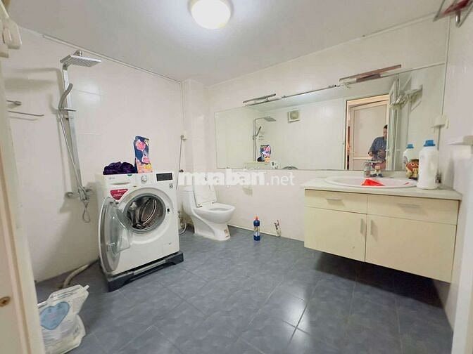 💥 Hiếm Có! Nhà 5PN Nguyễn Văn Cừ 70m - Rộng Đẹp, Giá Chỉ 12 Triệu!