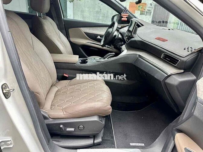 Peugeot 5008 GT 1.6 AT 2025 Trắng siêu lướt
