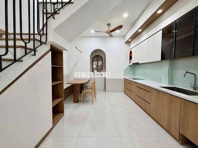 NHÀ MỚI LUNG LINH 3PN GỒM 1PN TRỆT - VUÔNG VỨC - GIÁ 6.78 TỶ 