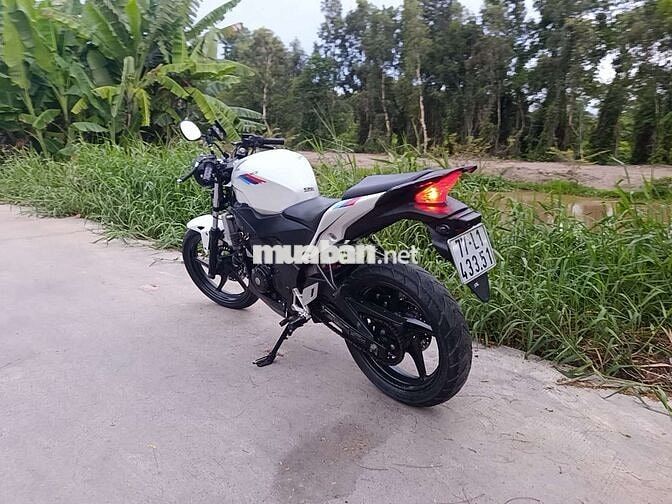 Honda CBR 2014 Trắng-Đen 20000km