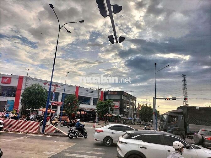  🆘 gấp gấp siêu đẹp cực kỳ sầm uất. giảm sốc 3ty. chỉ còn 14,9ty ạ 