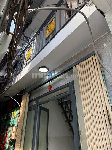 Chính chủ bán nhà hẻm 95/52...Lê Văn Lương Q7.DT 3x5 1lầu Đúc tấm 