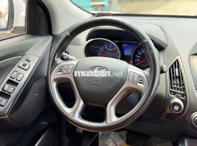 Hyundai Tucson 2013 2.0 Full Trắng