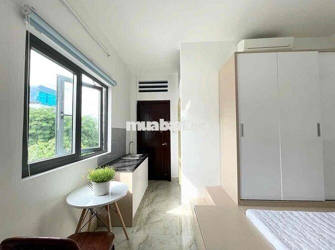 CHO THUÊ STUDIO CỬA SỔ TRỜI FULL NỘI THẤT NGAY TRUNG TÂM QUẬN 1