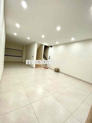 CHO THUÊ MẶT BẰNG MỚI ĐẸP 2 TẦNG THÔNG SUỐT GẦN CHỢ ĐẦM GIÁ 20 TRIỆU/T