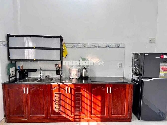 CHO THUÊ NHÀ NGUYÊN CĂN 2 PHÒNG NGỦ HẺM LÊ PHÒNG PHONG KHU PHƯỚC LONG