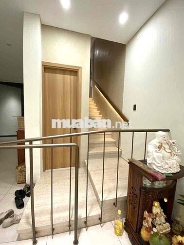 CHO THUÊ MẶT BẰNG MỚI ĐẸP 2 TẦNG THÔNG SUỐT GẦN CHỢ ĐẦM GIÁ 20 TRIỆU/T