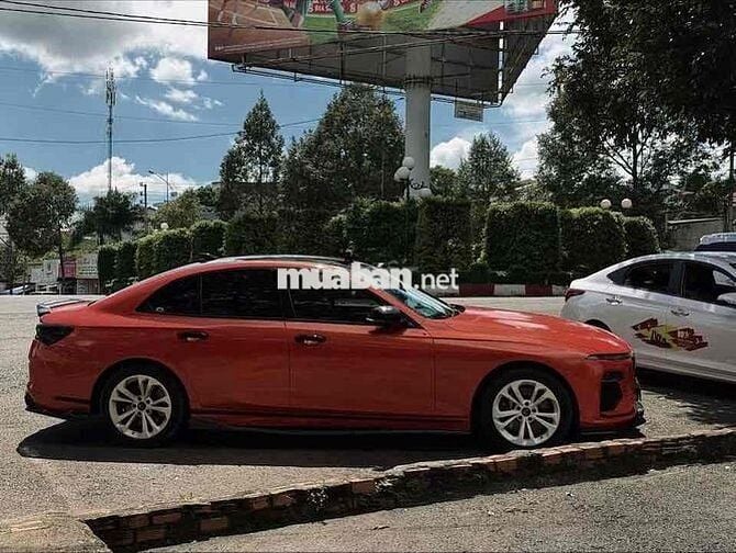 VinFast Lux A 2.0 Base 2021 Cam 13000 km