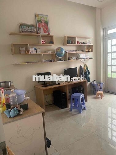 * Cho thuê nhà nguyên căn đường Lê Thị Riêng hẻm 8m