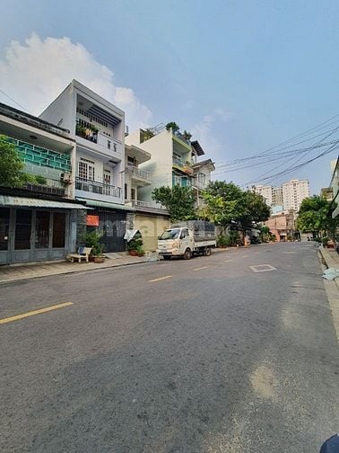 Giảm 2 TỶ còn 9.5 tỷ-Bán nhà MT Lê Niệm-DT 4x17- 2 Lầu-St GIÁ QUÁ TỐT