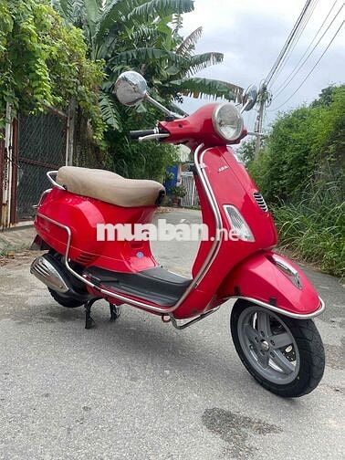 Piaggio Vespa LX 3V ie 2013 Xe nguyên zin Bstp Chí