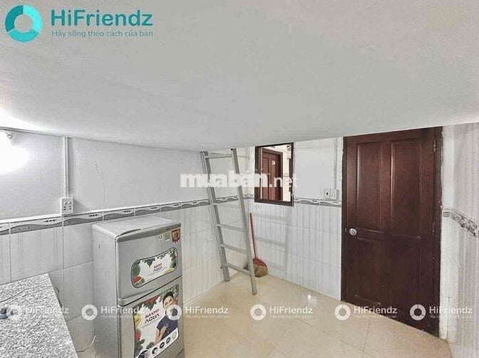 Phòng gác đứng, Sẵn máy lạnh - gần Lũy Bán Bích, Âu Cơ