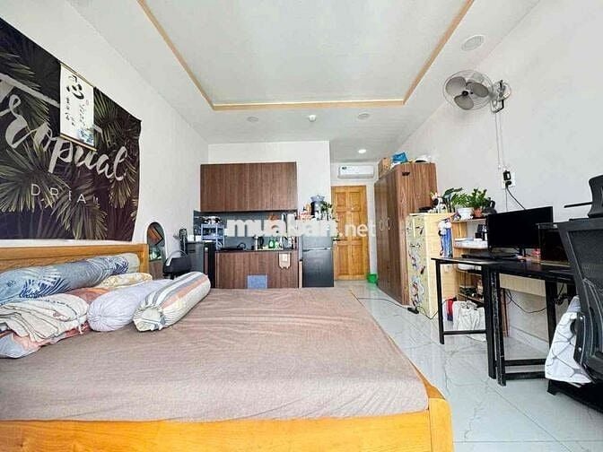 Căn studio ban công full nội thất thang máy Bình Thạnh