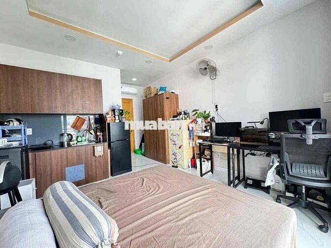 Căn studio ban công full nội thất thang máy Bình Thạnh