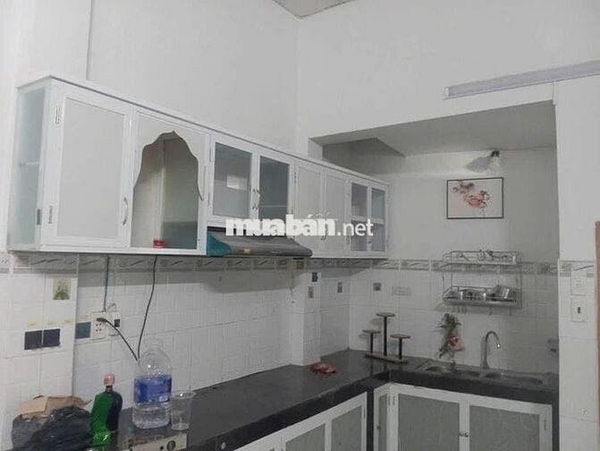 Cho thuê nhà 2pn đường Hà Thị Đát hẻm xe hơi nhỏ Quận Tân Phú