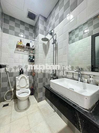 Căn studio ban công full nội thất thang máy Bình Thạnh