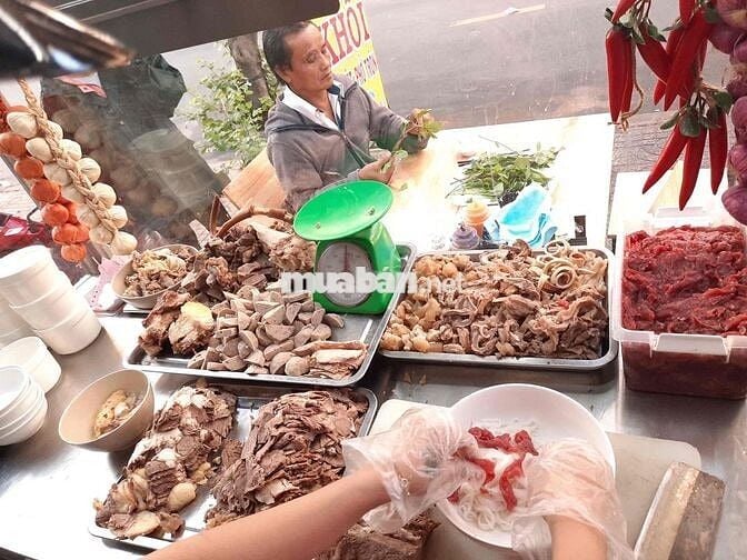 CẦN TUYỂN PHỤC VỤ CA TỐI