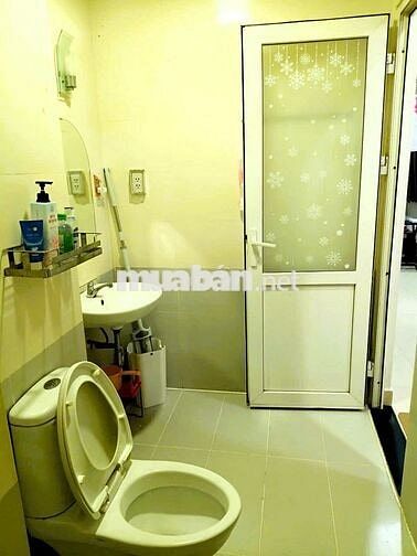 Cho thuê căn hộ Chung Cư Linh Tây 67m² 2PN full nội thất tầng thấp đẹp