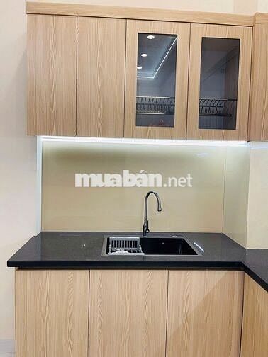 Nhà hẻm xe hơi gần Quốc lộ 13 Hiệp Bình Phước 4 tầng có sân thượng