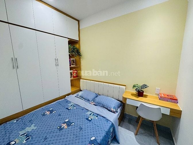 NHÀ ĐẸP - FULL NỘI THẤT - XE 7 CHỖ ĐỖ CỬA - CHỈ 1 CĂN RA MẶT TIỀN 