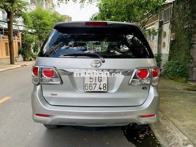 Toyota FORTUNER bản V số tự động đời cuối 2012